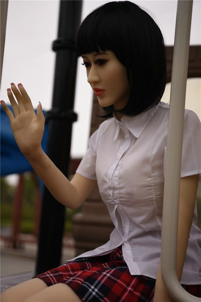 146cm Heidi with 138# head & D cup