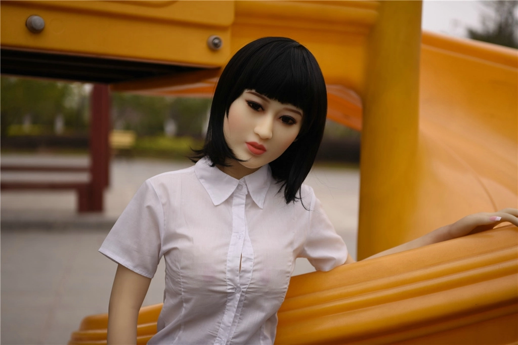 146cm Heidi with 138# head & D cup