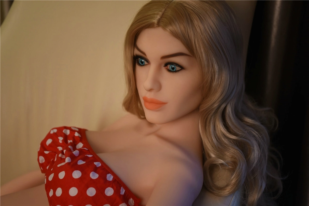 146cm Daniela with 55# head & D cup Pregnant