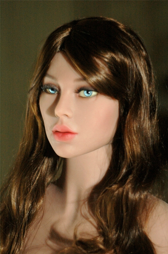 156cm Una with 137# head & H cup