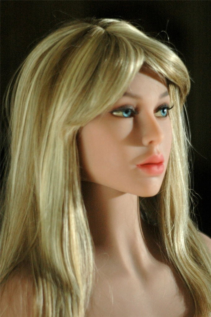 156cm Una with 137# head & H cup