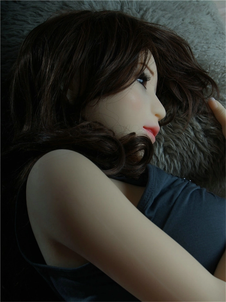 156cm Nevaeh with 19# head & D cup