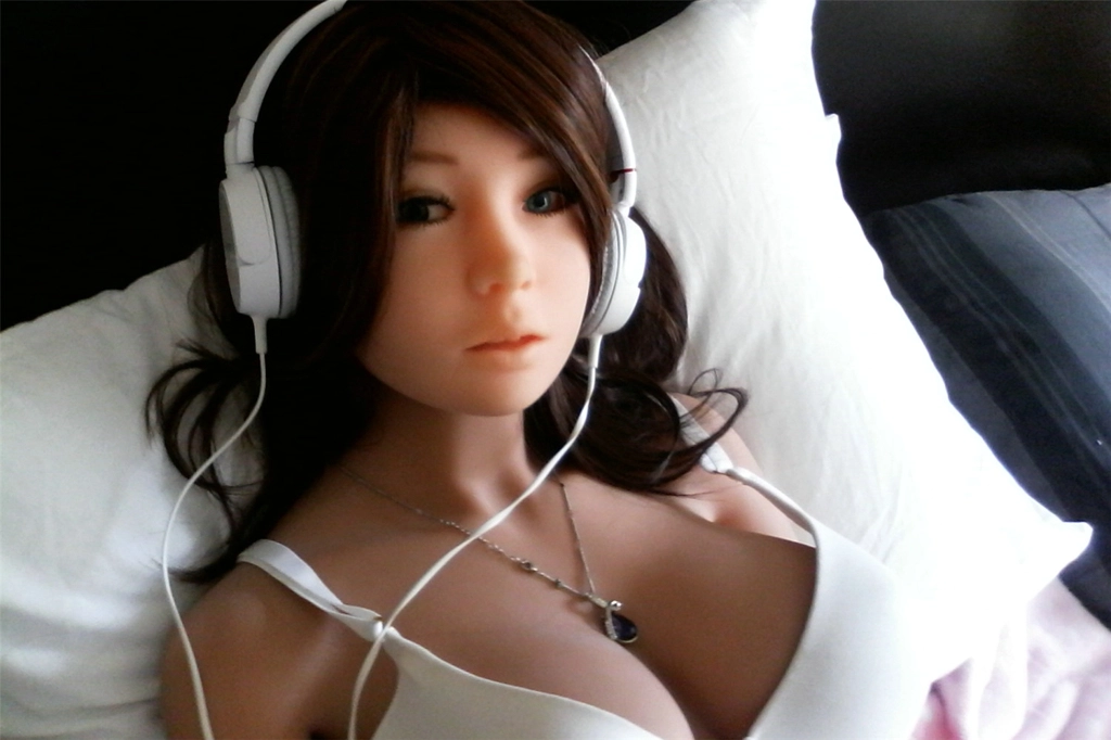 156cm Maria with 28# head & D cup