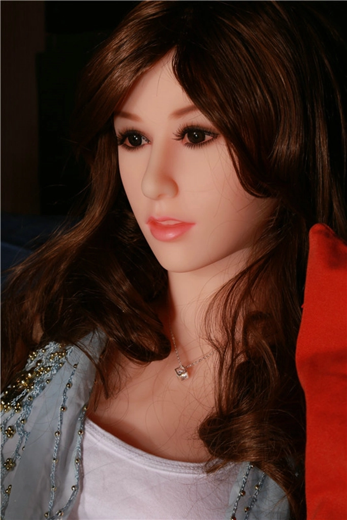 156cm Astrid with 37# head & B cup
