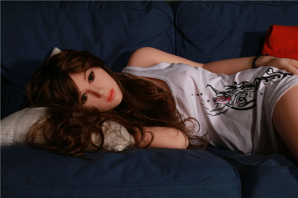 156cm Astrid with 37# head & B cup