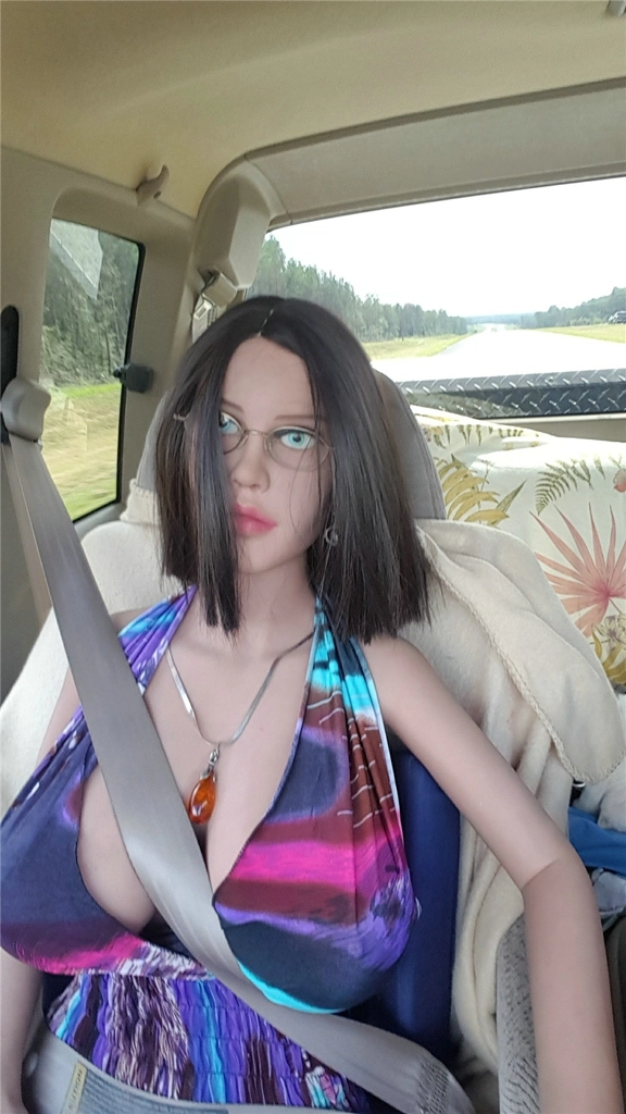 156cm Tania with 42# head & H cup