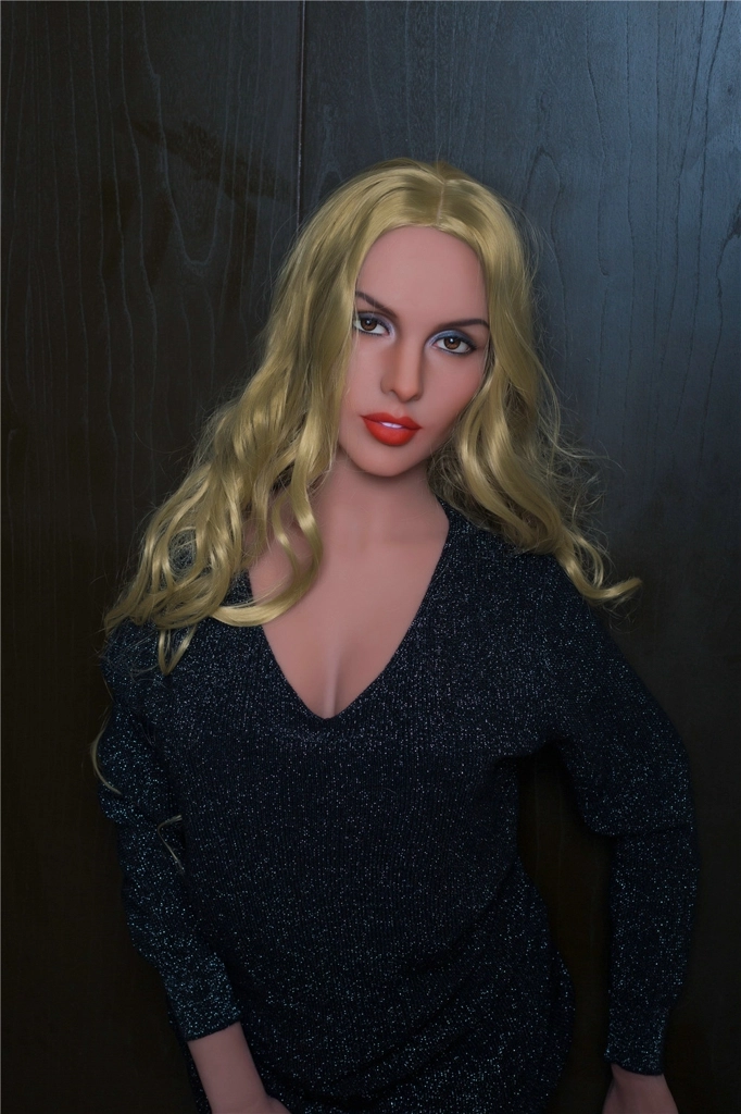 167cm Ariana with 249# head & D cup